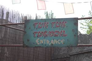 Tuk Tuk Turmoil, Chessington World of Adventures Resort
